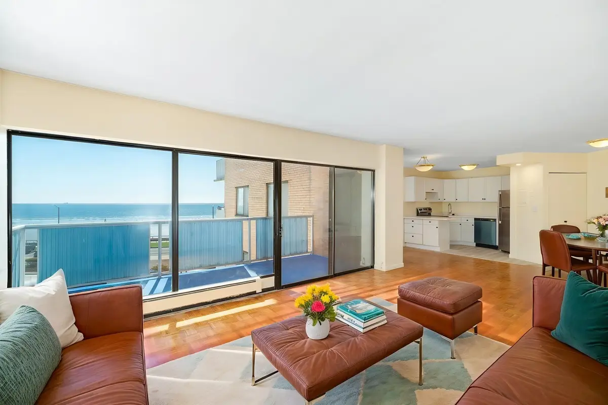 300 Lynn Shore Dr #410, Lynn, MA 01902 - #1