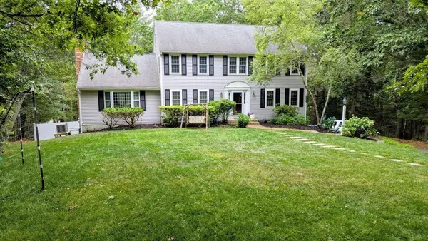 7 Tinkers Ledge Rd, Duxbury, MA 02332