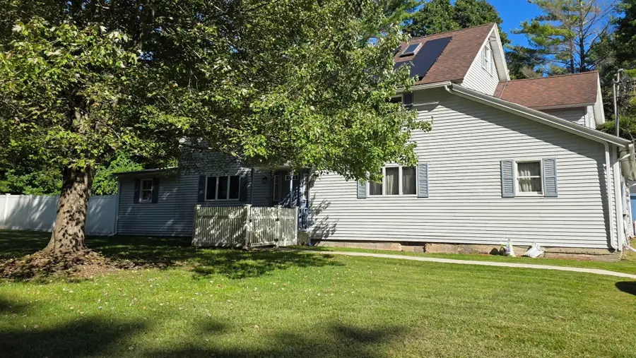 704 Belchertown Rd, Ware, MA 01082 - #2