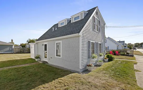 70 Coburn Street, Hull, MA 02045