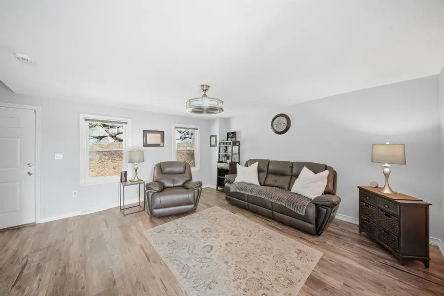 106 Park Ave W #D5, Lowell, MA 01852 - #3