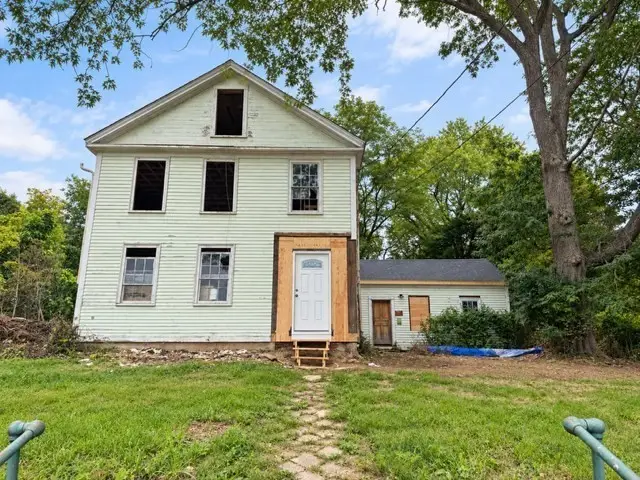47 Elm St, North Brookfield, MA 01535 - #1
