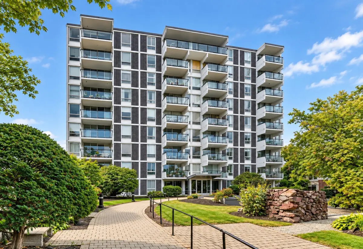 60 Babcock St #32, Brookline, MA 02446 - #1