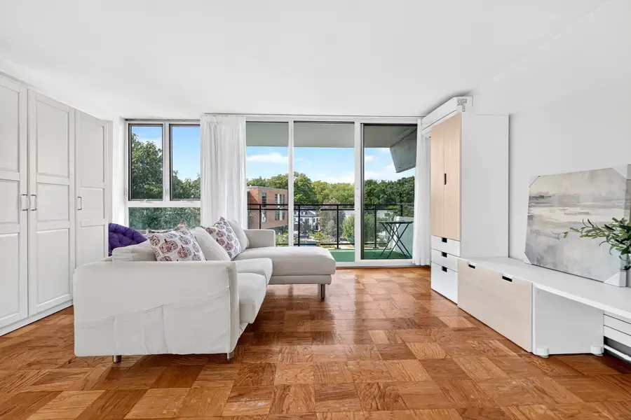 60 Babcock St #32, Brookline, MA 02446 - #2