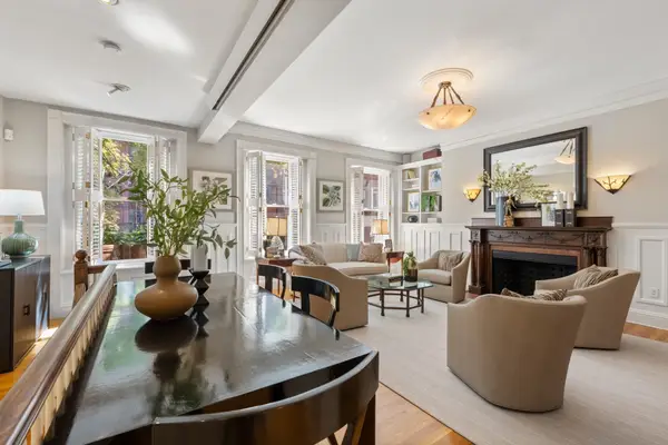 398 Marlborough St #1, Boston, MA 02115
