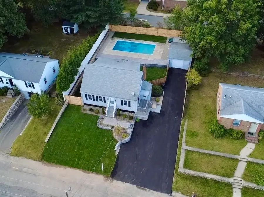 66 Belmont St, Whitman, MA 02382 - #3