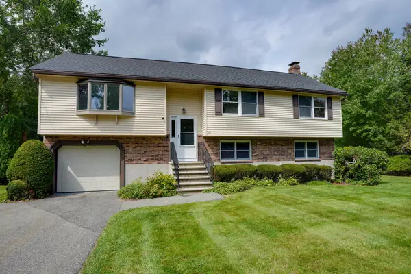 14 Fred St, Burlington, MA 01803