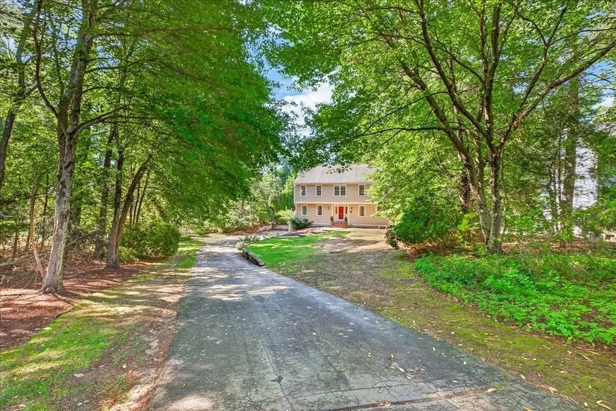 20 Tara Dr, Pembroke, MA 02359 - #3