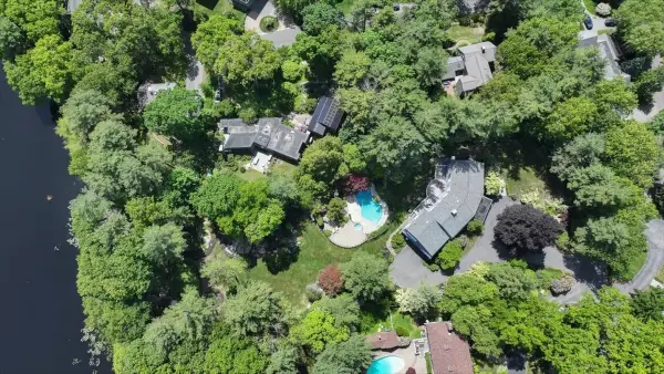 1 Grist Mill Lane, Hingham, MA 02043