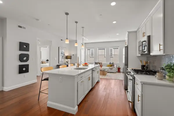 170 W Broadway #310, Boston, MA 02127