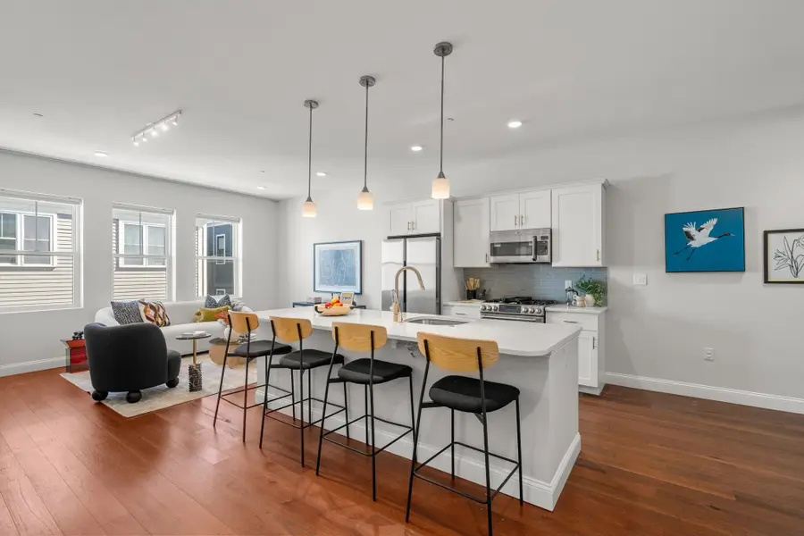 170 W Broadway #310, Boston, MA 02127 - #3