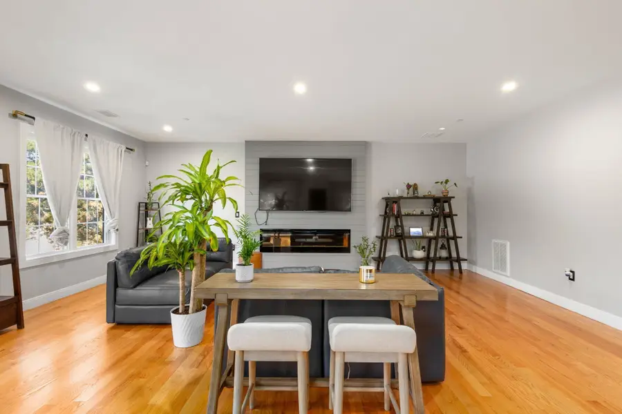 178 Robertson St #2, Quincy, MA 02169 - #2