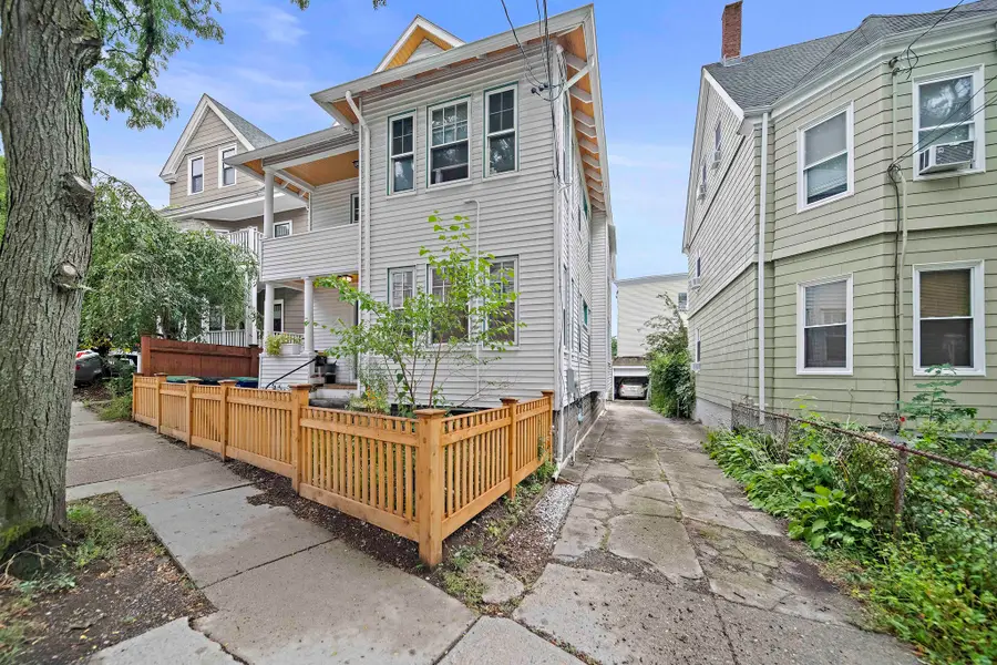 224 Summer St #1, Somerville, MA 02143 - #3