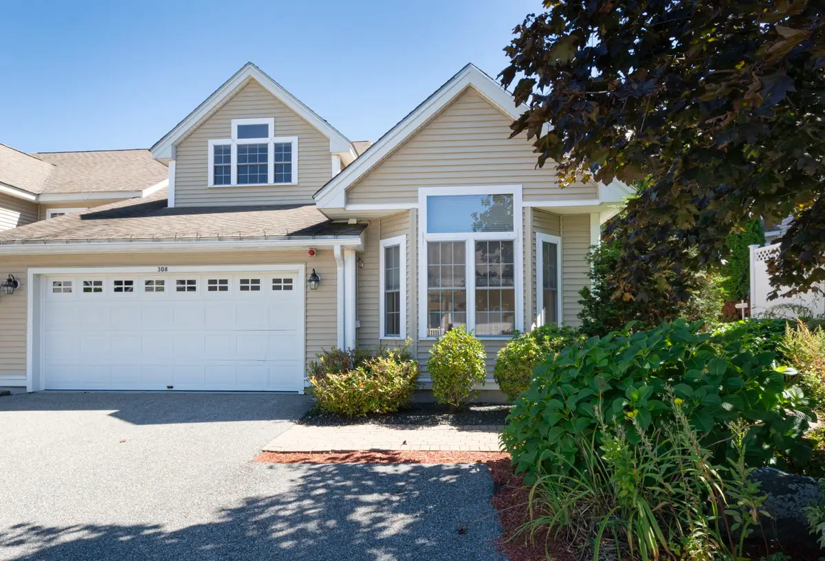 308 Sprucewood Ln #308, Clinton, MA 01510 - #1