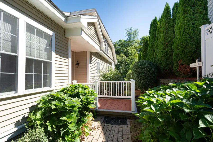 308 Sprucewood Ln #308, Clinton, MA 01510 - #3