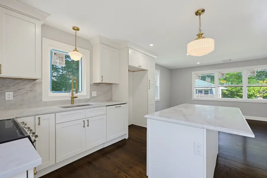 7 Hamilton St, Framingham, MA 01701 - #3