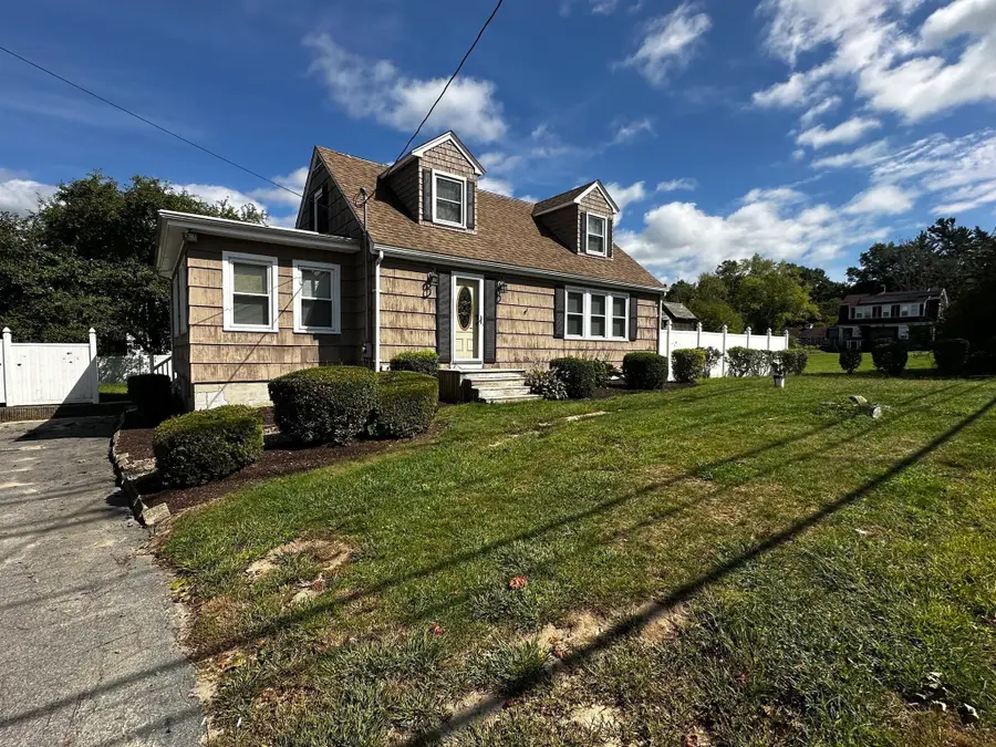 770 Main Street, Acushnet, MA 02743 - #2