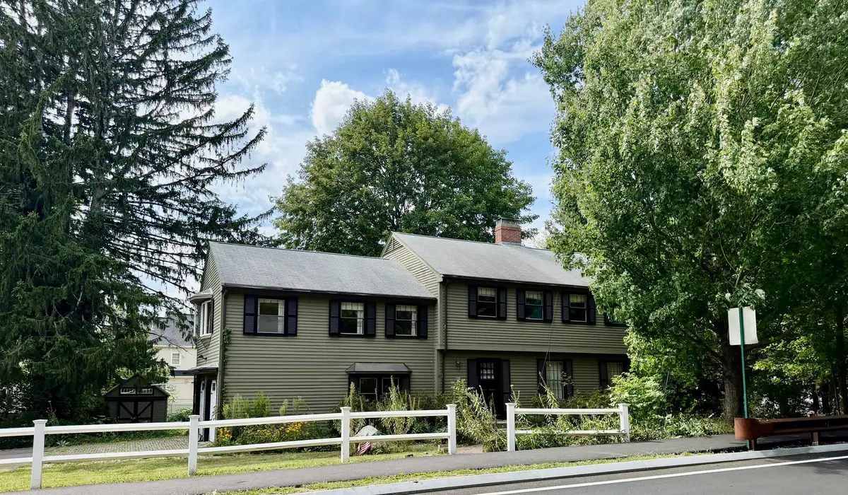 484 Weston Rd, Wellesley, MA 02482 - #1