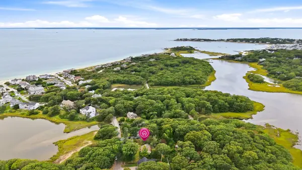23 Santuit Rd, Falmouth, MA 02556