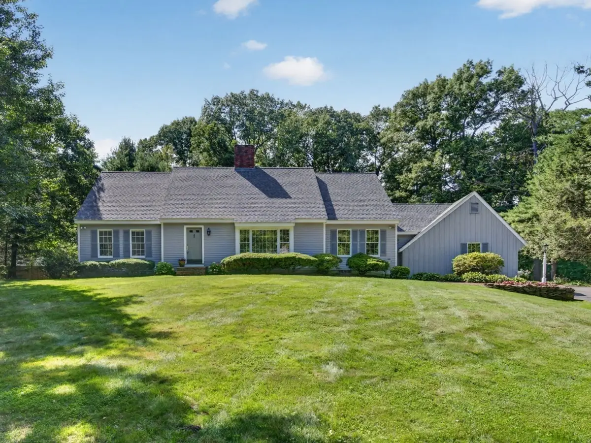 132 Brentwood Cir, North Andover, MA 01845 - #1