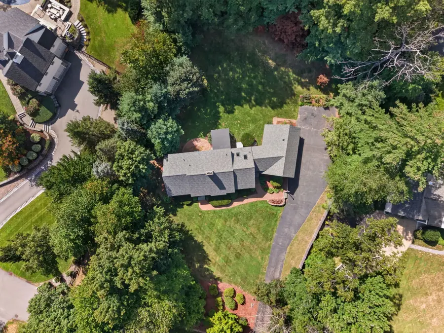 132 Brentwood Cir, North Andover, MA 01845 - #3