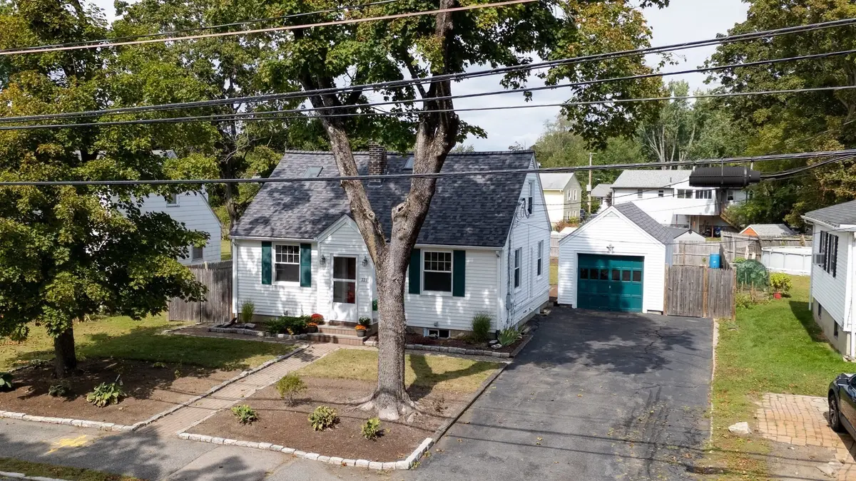 221 Fountain St, Framingham, MA 01702 - #1