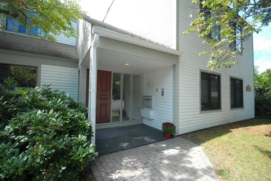28 Concord Greene #2, Concord, MA 01742 - #3