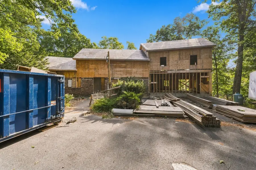 47 Riverside Dr, North Reading, MA 01864 - #3