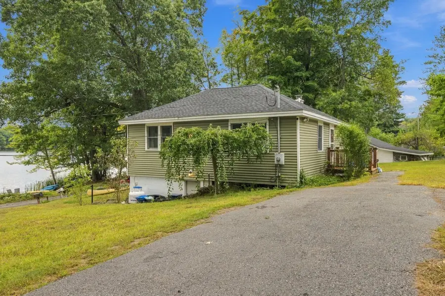 39 Lakeview Dr, Leominster, MA 01453 - #3