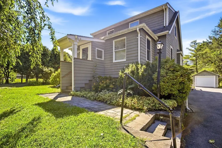 329 Sumner St, Norwood, MA 02062 - #3