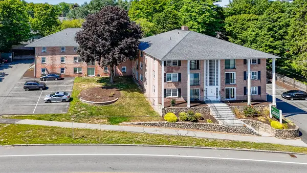 90 E Broadway #11, Derry, NH 03038