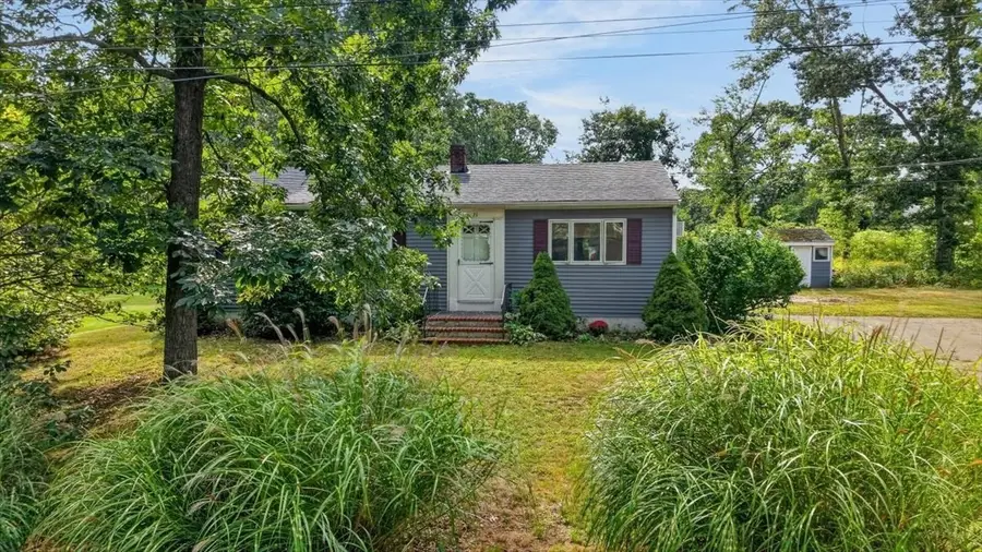 21 Timothy St, Fairhaven, MA 02719 - #2
