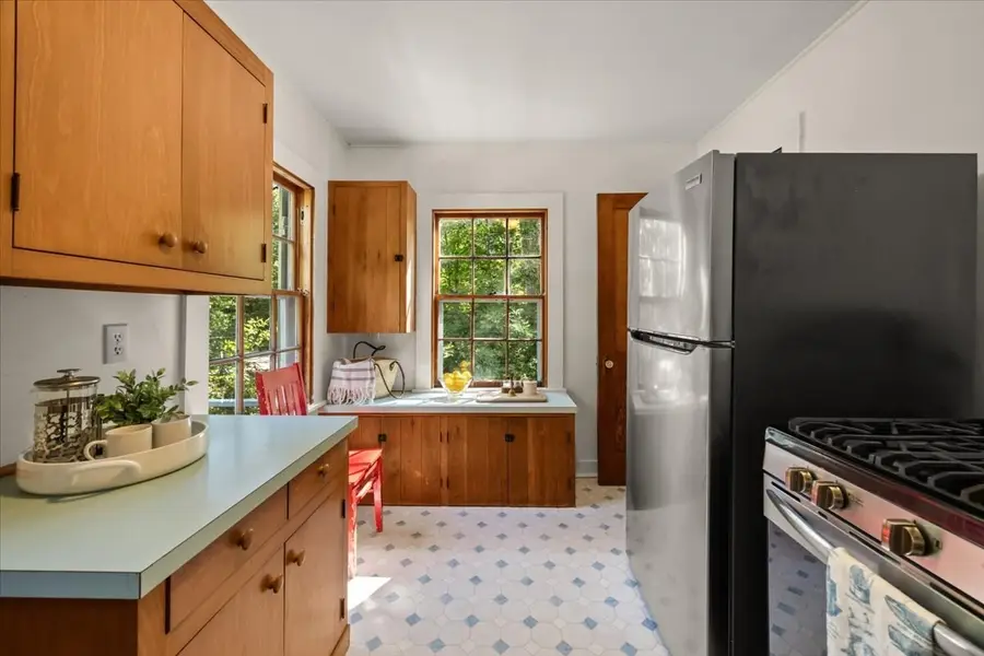 89 F R Lillie, Falmouth, MA 02543 - #3