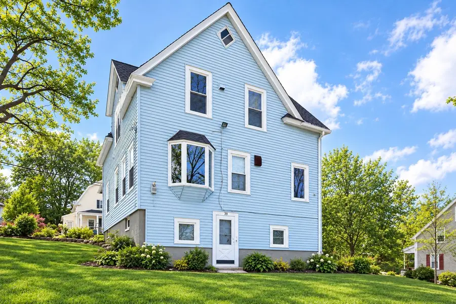99 Clover St, Worcester, MA 01603 - #3
