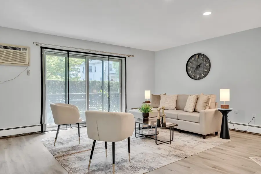 53 Paul St #10, Newton, MA 02459 - #2