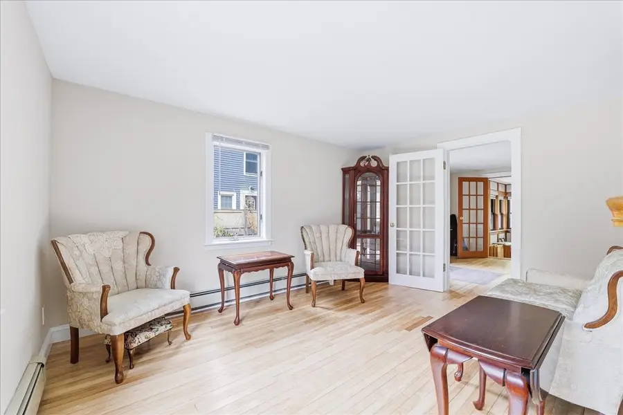6 Ledgeville Ave, Foxboro, MA 02035 - #3