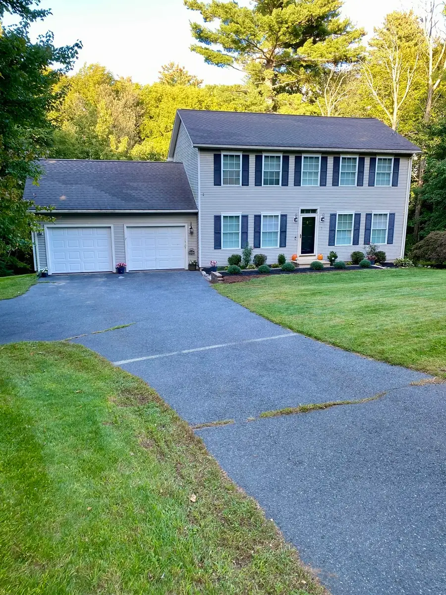 7 Hemlock Hollow, Belchertown, MA 01007 - #2