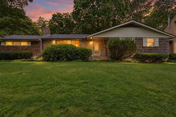 14 Miller Dr, Warren, MA 01083