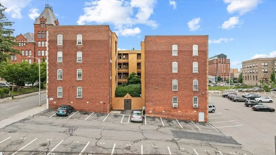 6 Chatham Pl #8, Worcester, MA 01609 - #3