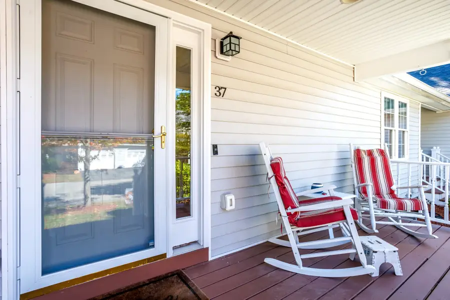 37 Acorn Ave #37, Fitchburg, MA 01420 - #2