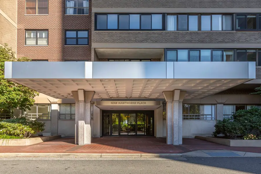 9 Hawthorne Place #7G, Boston, MA 02114 - #2