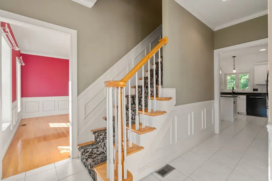 34 Laurelwood Dr, Worcester, MA 01605 - #2