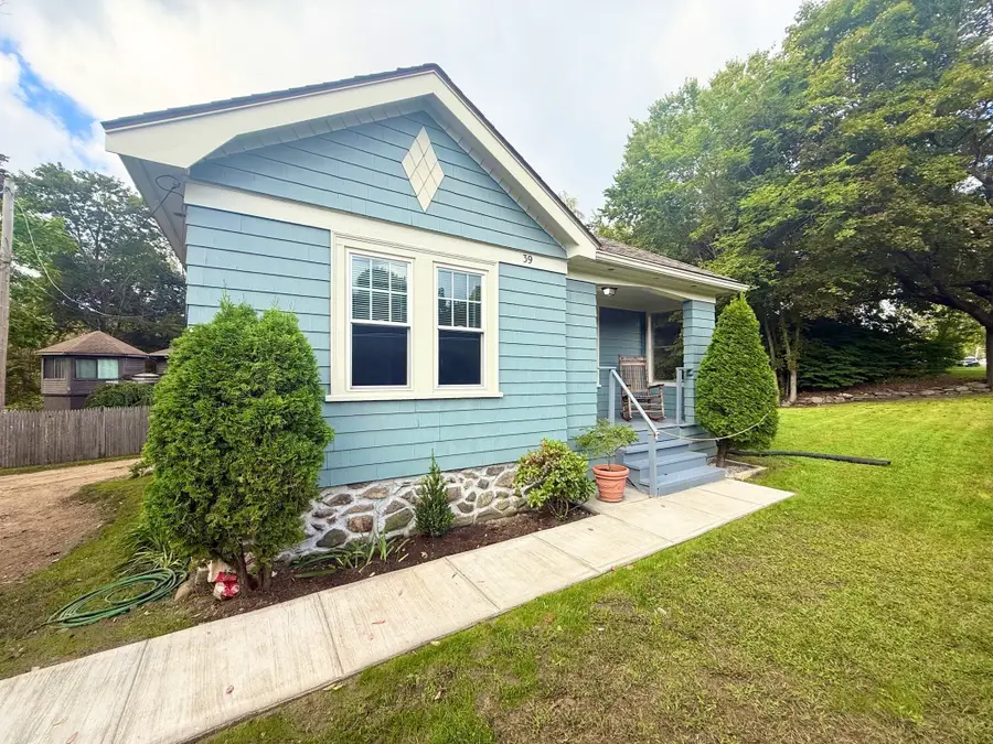 39 Main St, Sturbridge, MA 01566 - #3