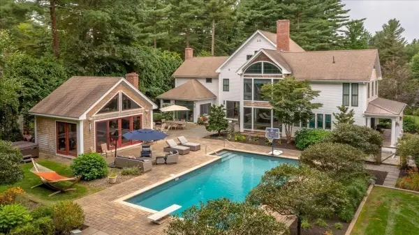 11 Gilbert Way, Millbury, MA 01527