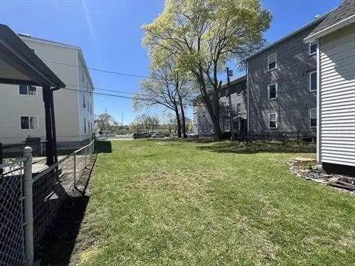 13 Sigel St, Worcester, MA 01610