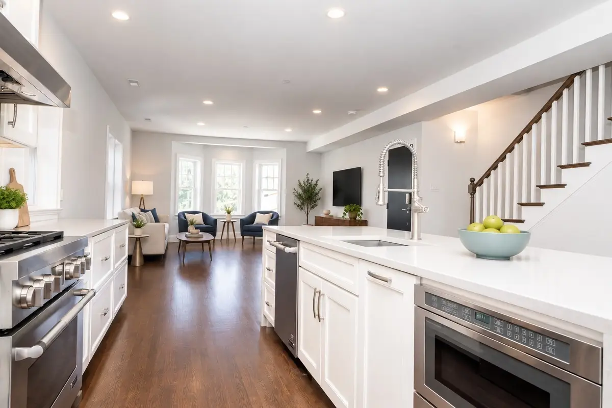 141 W 6th St #3, Boston, MA 02127 - #1