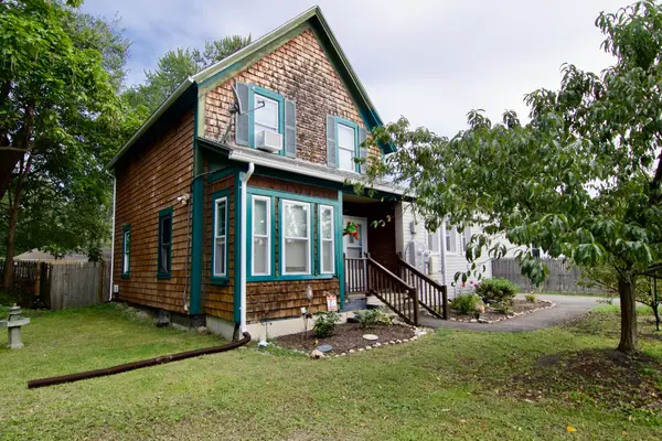 35 Thayer Ave, Springfield, MA 01108
