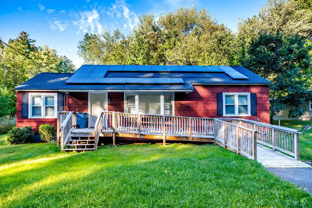 127 Pleasant St, Lunenburg, MA 01462 - #1