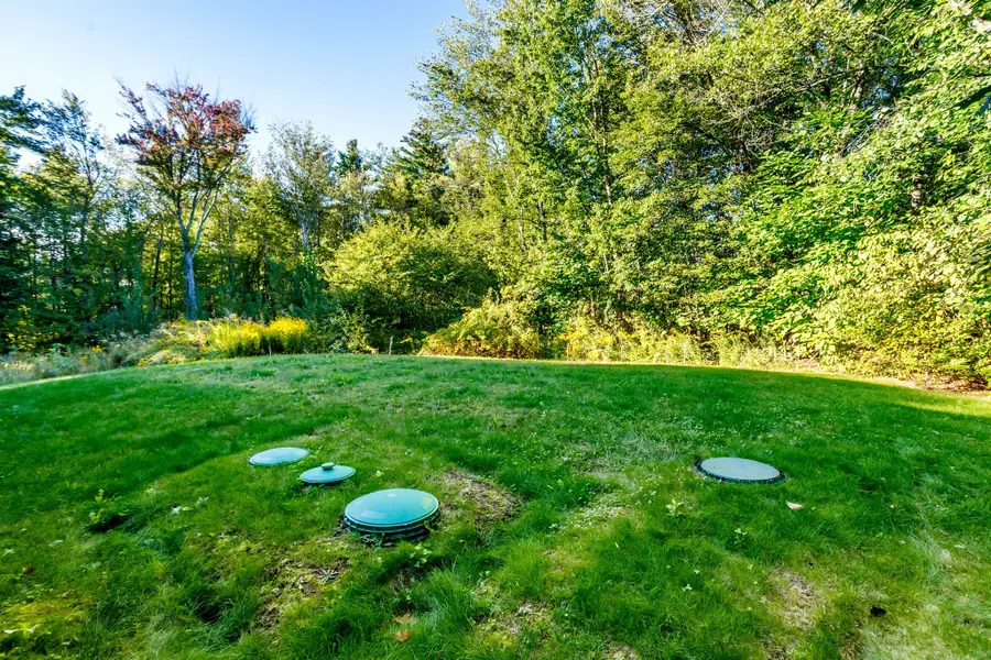 127 Pleasant St, Lunenburg, MA 01462 - #3