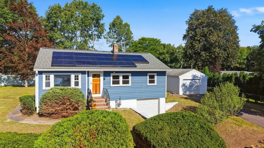 44 Memorial Dr, Methuen, MA 01844 - #2